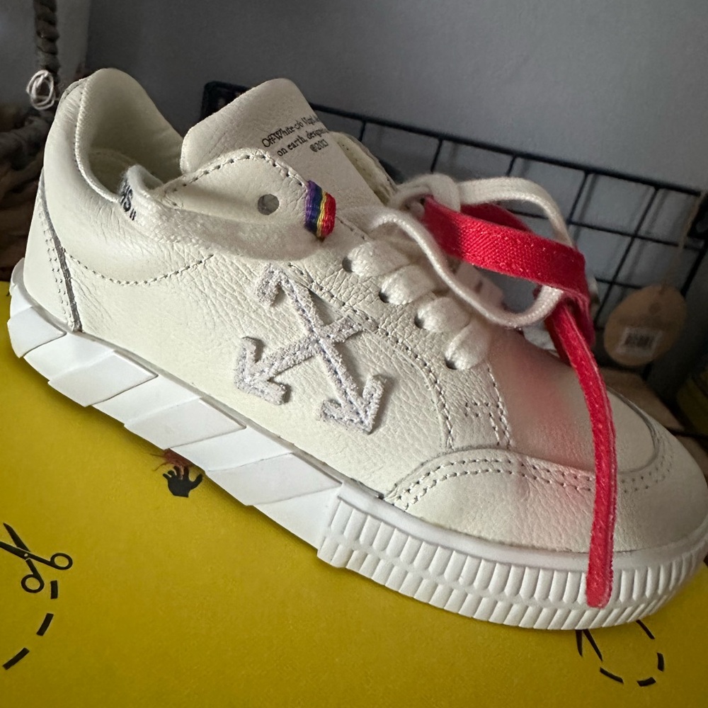 Off White Vulcanized Lace up By Virgil Abloh